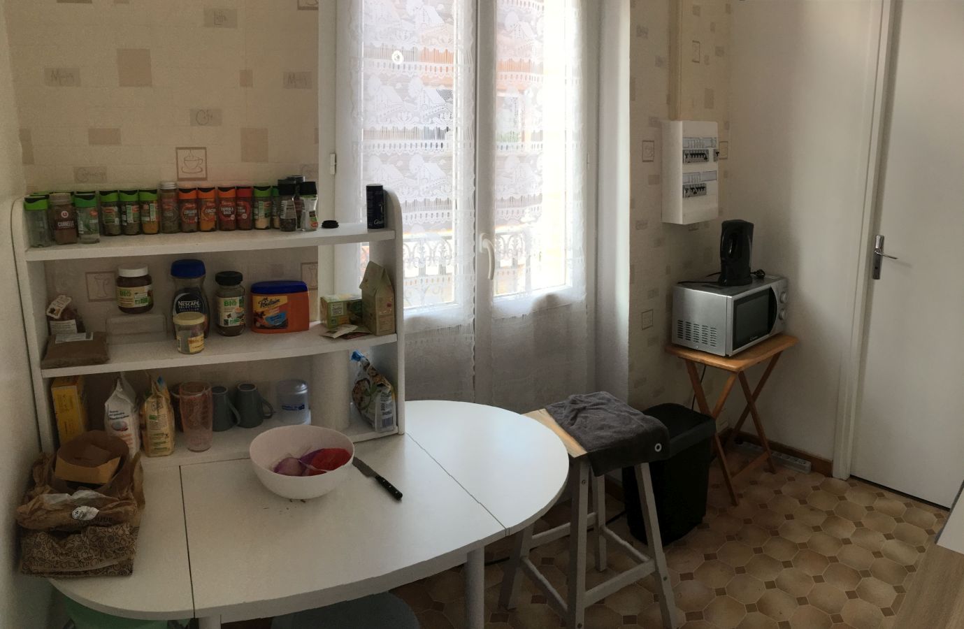 Cuisine équipée avec accès chambre 2