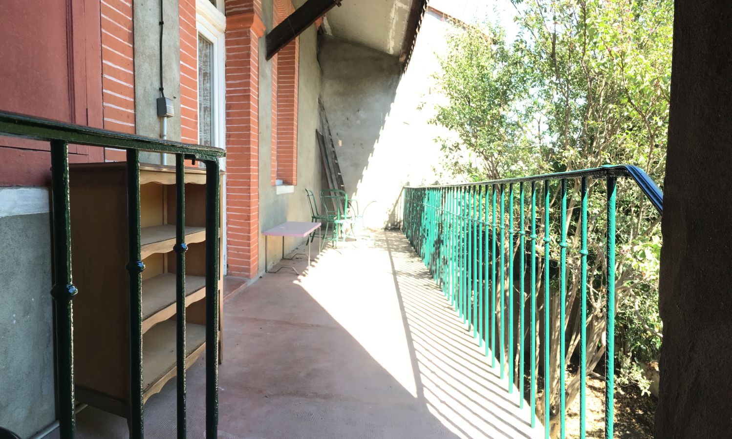 Balcon depuis l'escalier d'accès à l'étage